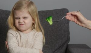 Crianca de 1 ano Que Nao Come